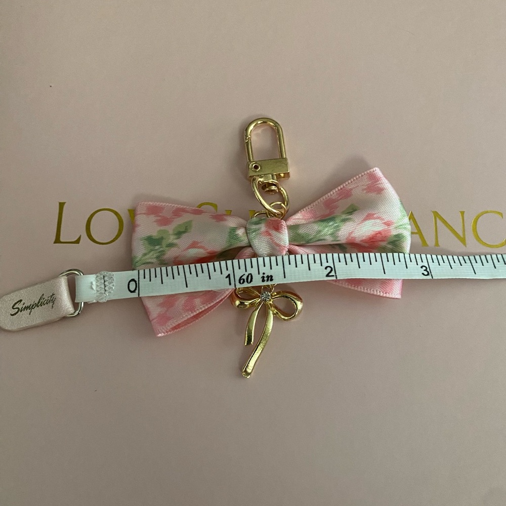 LoveShackFancy Ribbon Bow Bag Clip - Picture 3 of 4